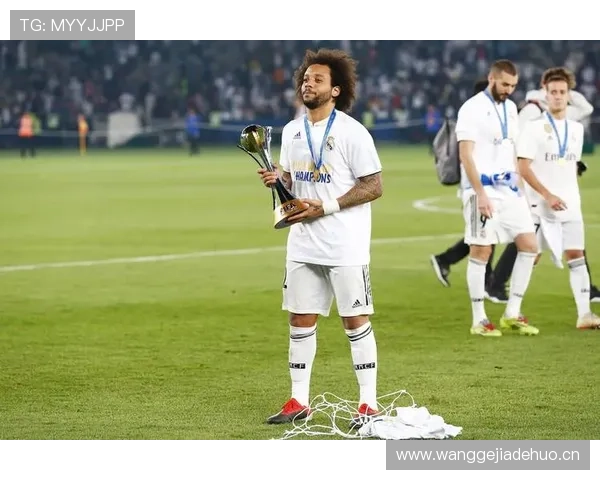 马塞洛与丹尼·阿尔维斯在边后卫进攻活跃度上出现明显分化