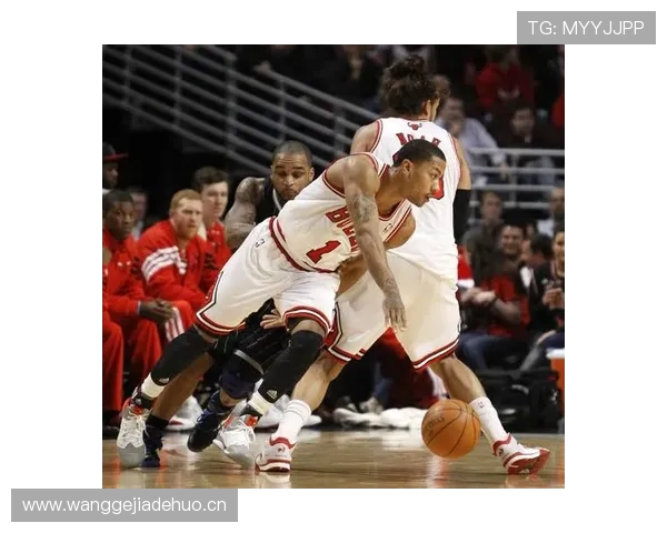 罗斯以挡拆突破解放队友三分空间 转变终结角色